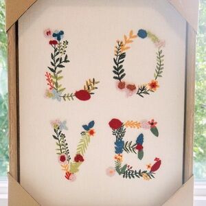 Show ‘Em Your ‘LOVE’ ~ Wall Accent ~ Perfect With Photo Group Display